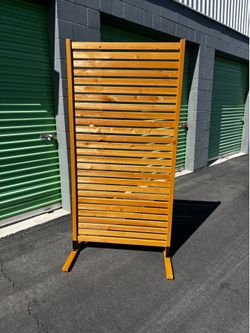 Privacy walls (10) 3x6 ft