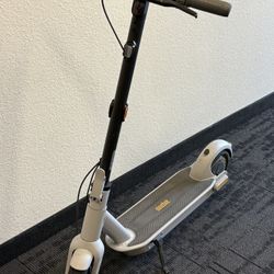 Segway G30LP Scooter