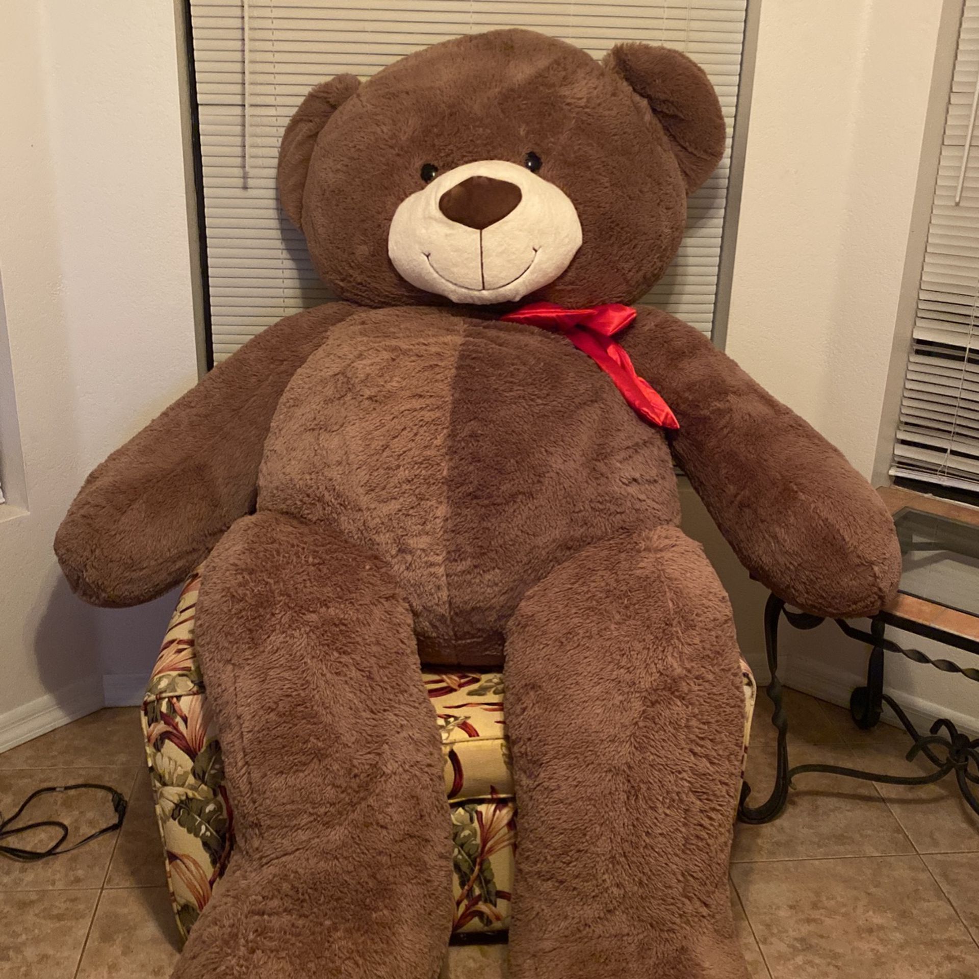 8’ Tall Teddy Bear