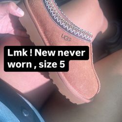 Uggs Size 5 Women