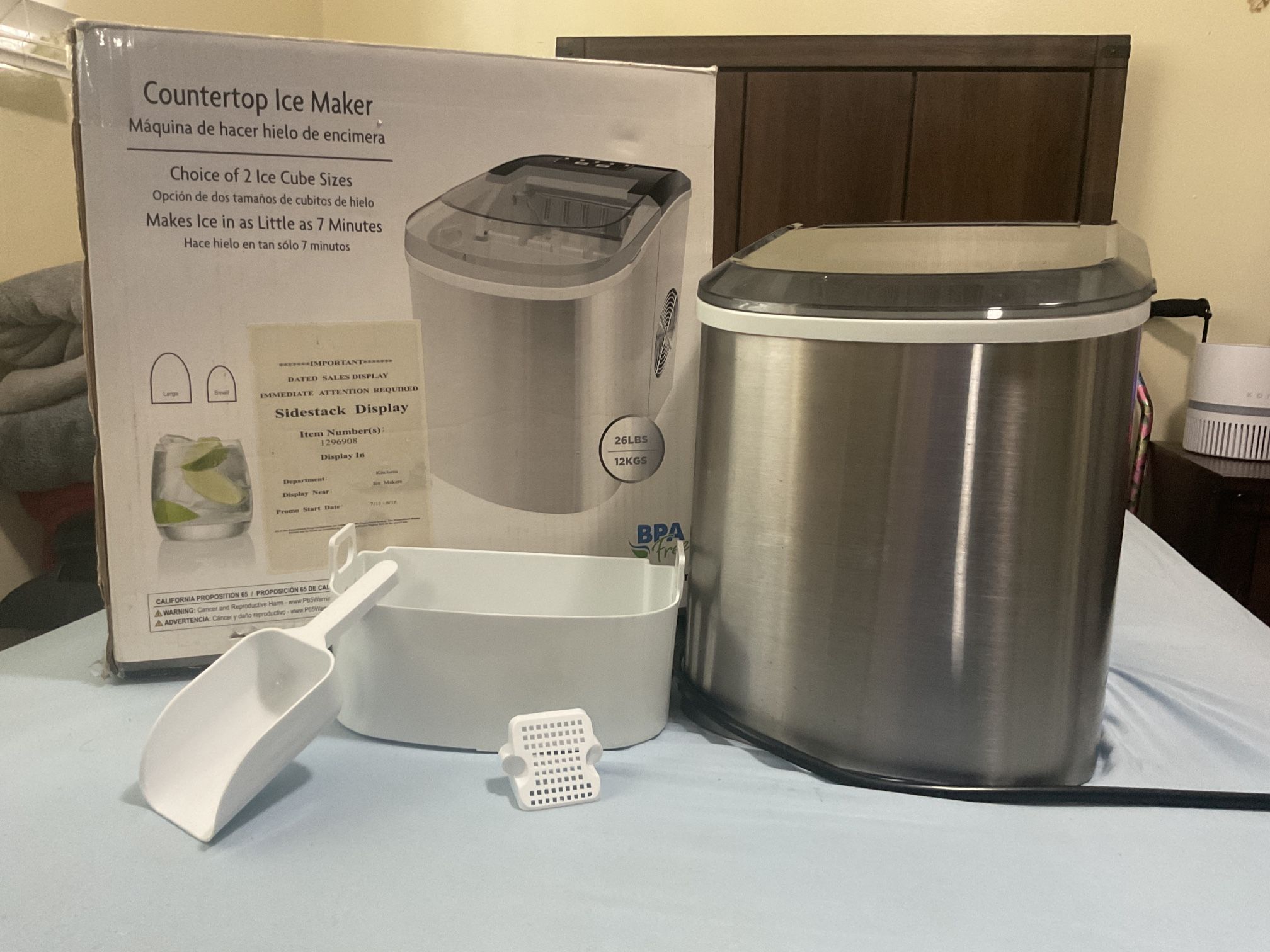 FOR SALE — $75 Countertop Bullet Ice Maker – Model HZB-12SA