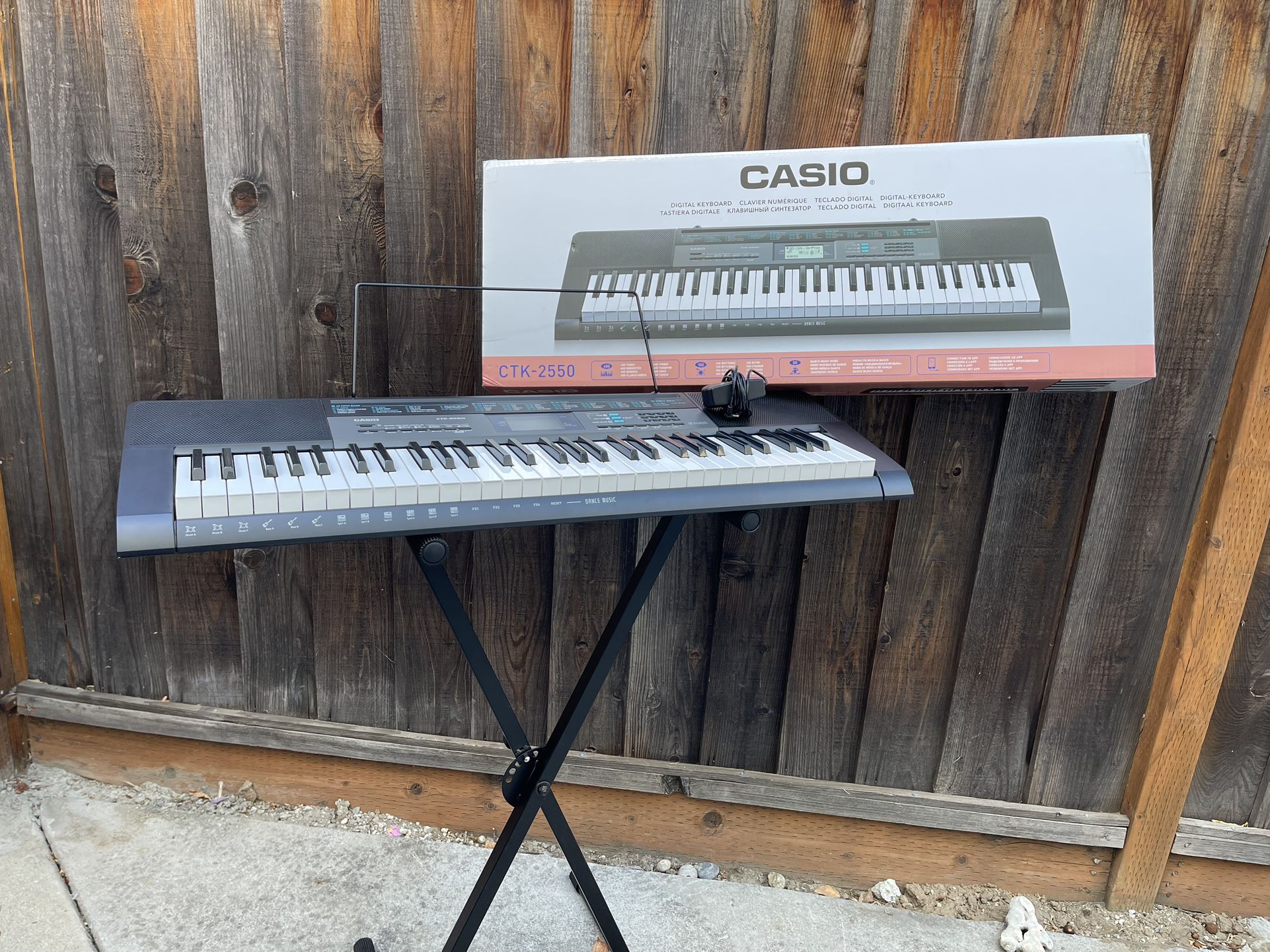 Casio CTK 2550 61 Key Portable Keyboard W/Stand & box