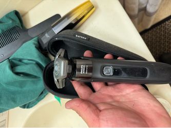 Phillips shaver
