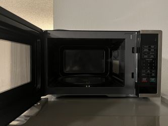 Black Magic Chef Microwave