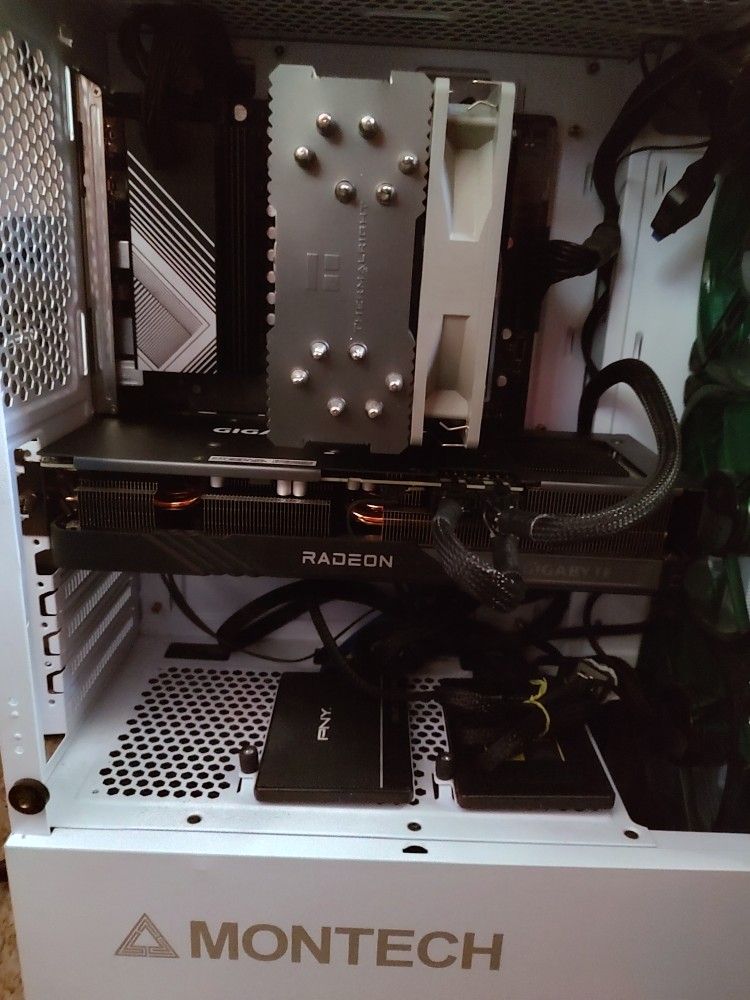 ASRock B650M-HDV/M.2 Motherboard with AMD Ryzen 5 7500F ryzen motherboard and CPU combo only