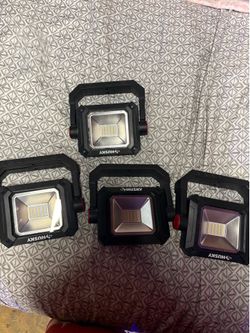Husky magnetic rechargeable lights