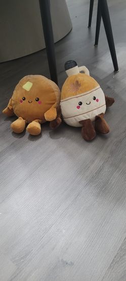 9" Play Right Plush Hug Me Pancake & Maple Syrup Set