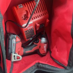Milwaukee M18 Brushless 1/4 Driver Impact Toolbag With Charger And Battery