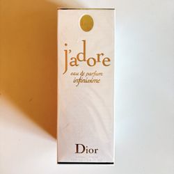 Jadore dior perfume 