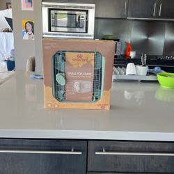 Sport Pet Pop Up Small Dog Crate,brand New,good Condition