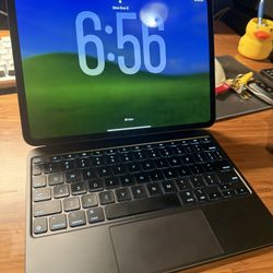 M4 iPad Pro 11 + Magic Keyboard + Apple Pencil Pro