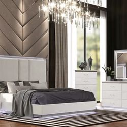 White 4 Pc Queen Bedroom Set