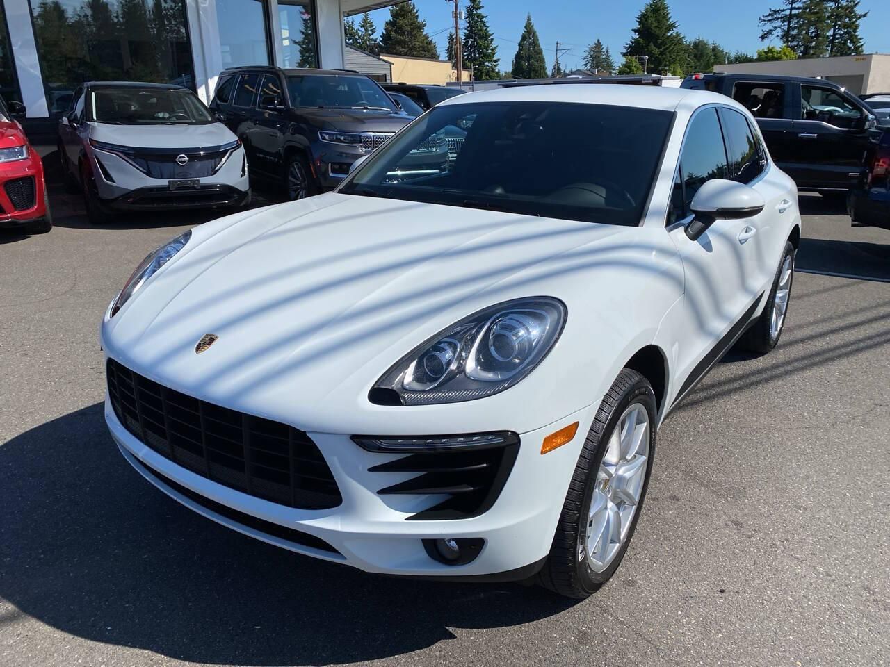 2016 Porsche Macan