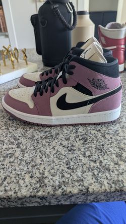 Women's Air Jordan 1 Mid SE "Light Mulberry"