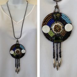 Vintage Native American Beaded Pendant Necklace 