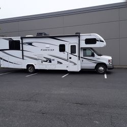 PRICE REDUCTION!  Vacation Comfort On Wheels