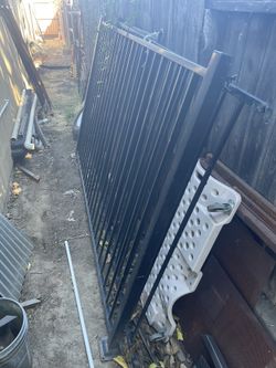 5ft Iron Fencing