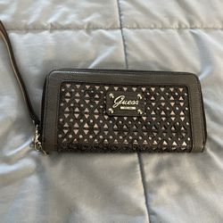 Guess signature zipper wristlet wallet