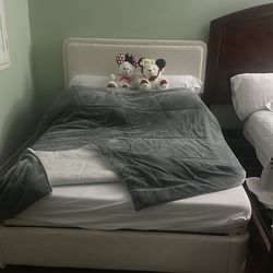 Full size frame bed
