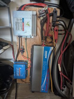 2000 watt 12 volt Lithium LifPo 4 solar power back up system (components listed in description)