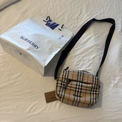 Burberry men’s crossbody bag 