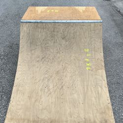 Custom Made Quarter Pipe 