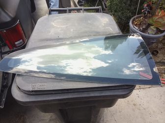 1990 CRX REAR SIDE GLASS