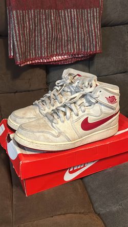 Nike Jordan 1 AJKO size 10.5 WELL USED