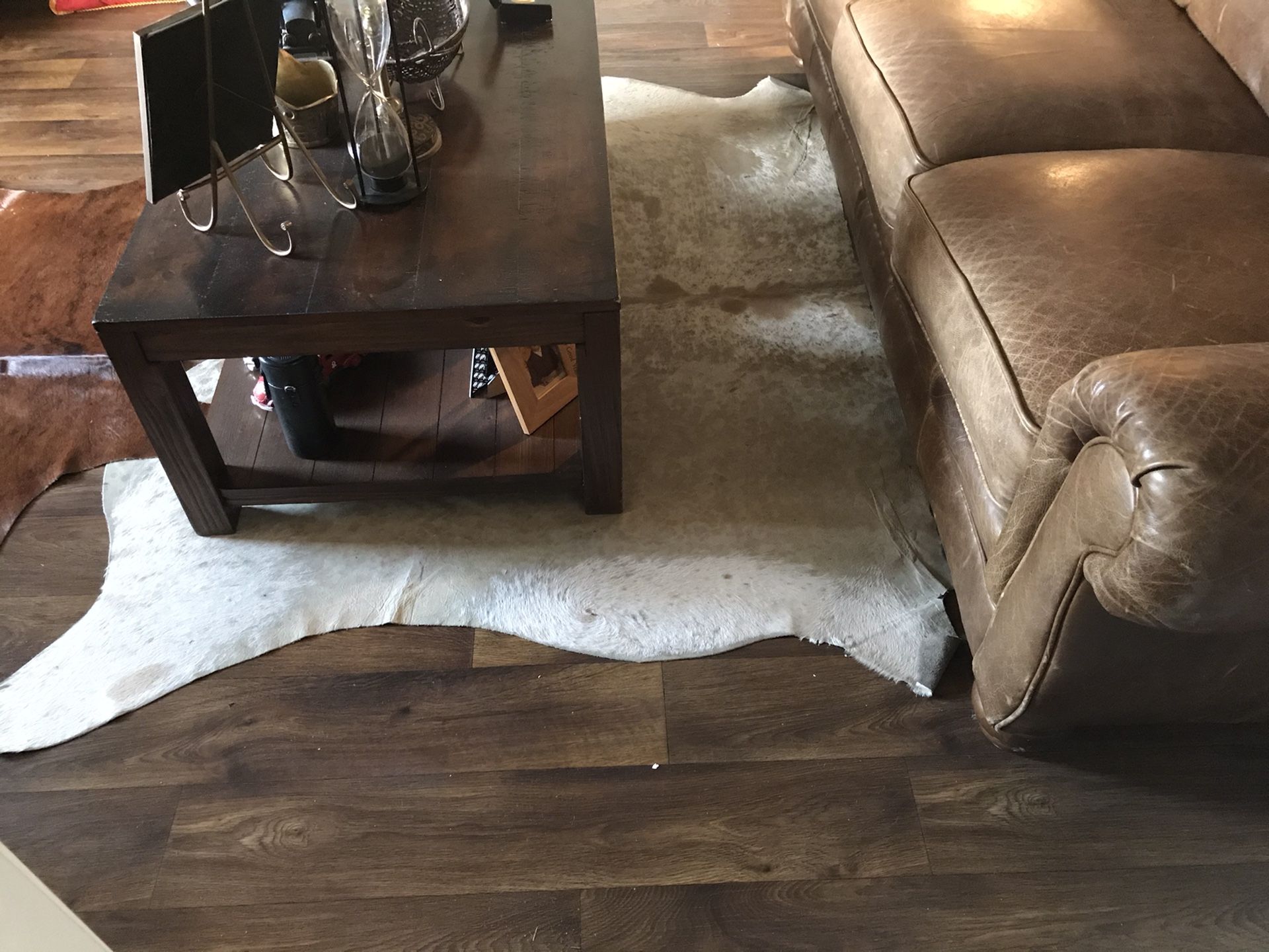 Cow Fox Hill Ellis Rolled Arm Chair Very Large Cow Hide