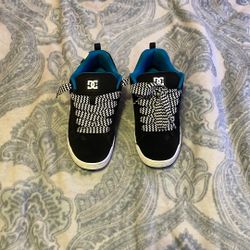Selling Dc’s Black Blue And White Size 11 