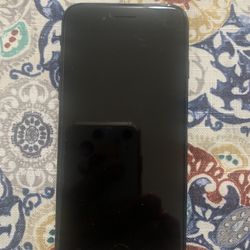 Apple iPhone 7 32GB Unlocked For Any Carrier Like New!