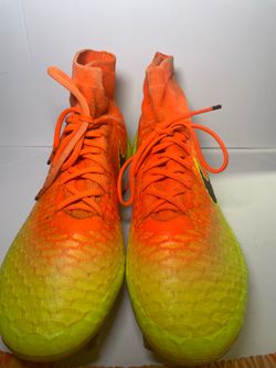 Nike magista with metal cleats and bag plus replacement studs size 11.5 men’s