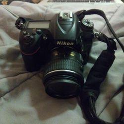 Nikon D3500 Just Needs Battery 