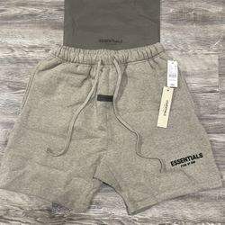 Essentials Shorts Grey 