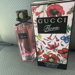 Gucci Flora Perfume 