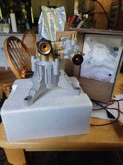 Vertical Axial Pressure Washer Pump # 90027..  3300 PSI .... 2.4 GPM