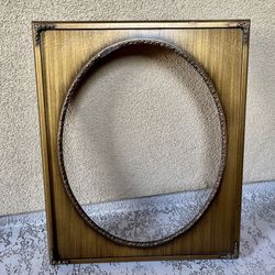Vintage Gold Ornate Picture Frame 19/23 Oval Photo