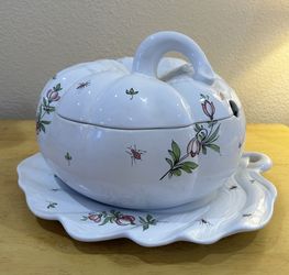 High end Soup Tureen