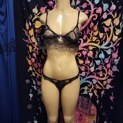 New Black Lingerie Set Size Small Stretch