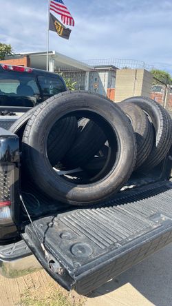 5 Tires 255/60/20