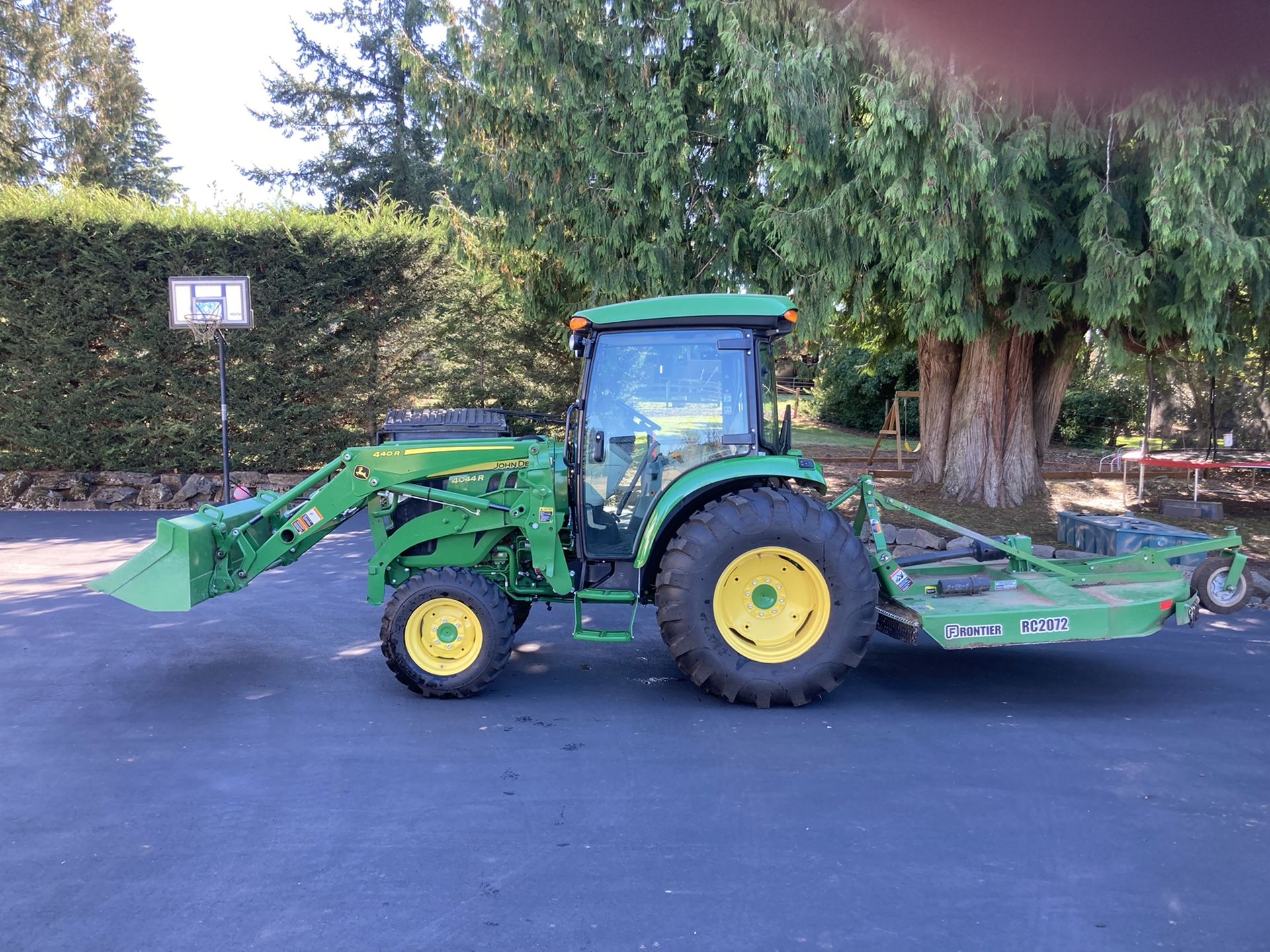 2018 John Deere 4044R with enclosed cab