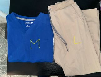 Fabletics Scrub Set
