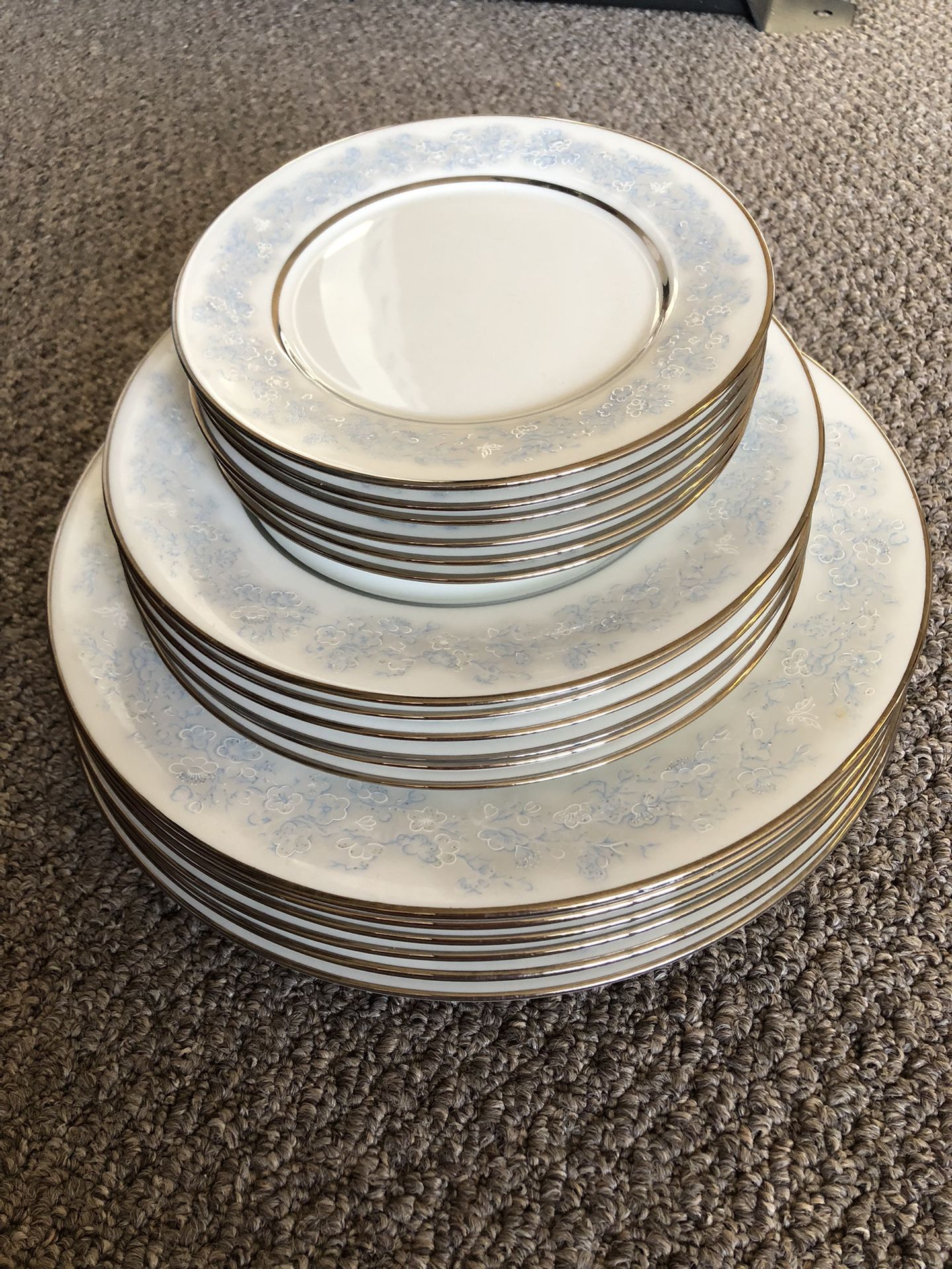18 Pieces Set