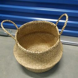 Seagrass Belly Basket