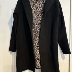 Women’s Halston Black Nice Sweater Coat. XS