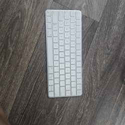 Apple Magic Keyboard 