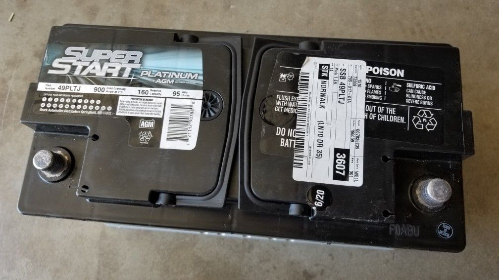Super Start Platinum battery group Size 49 H8 AGM Battery