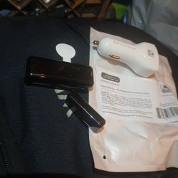 Model device clever elly reminder device with door sensor