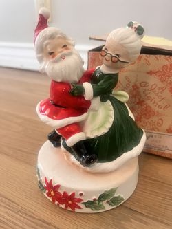 Josef Originals Dancing Clause