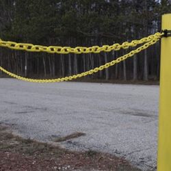 PLASTI CHAIN BARRIER (200’) MR.CHAIN